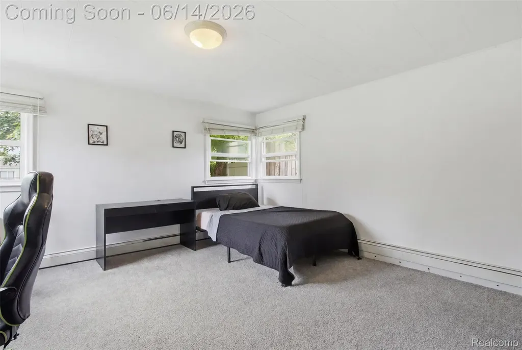 26295 Kathy Street Roseville City MI 48066