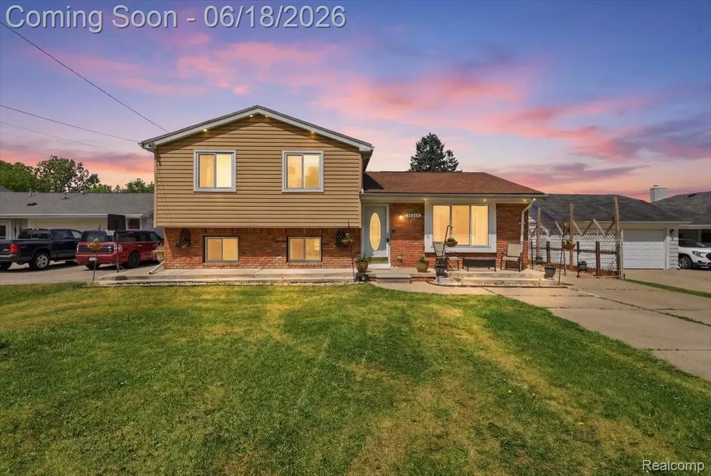 13575 Mercedes Redford Charter Township MI 48239