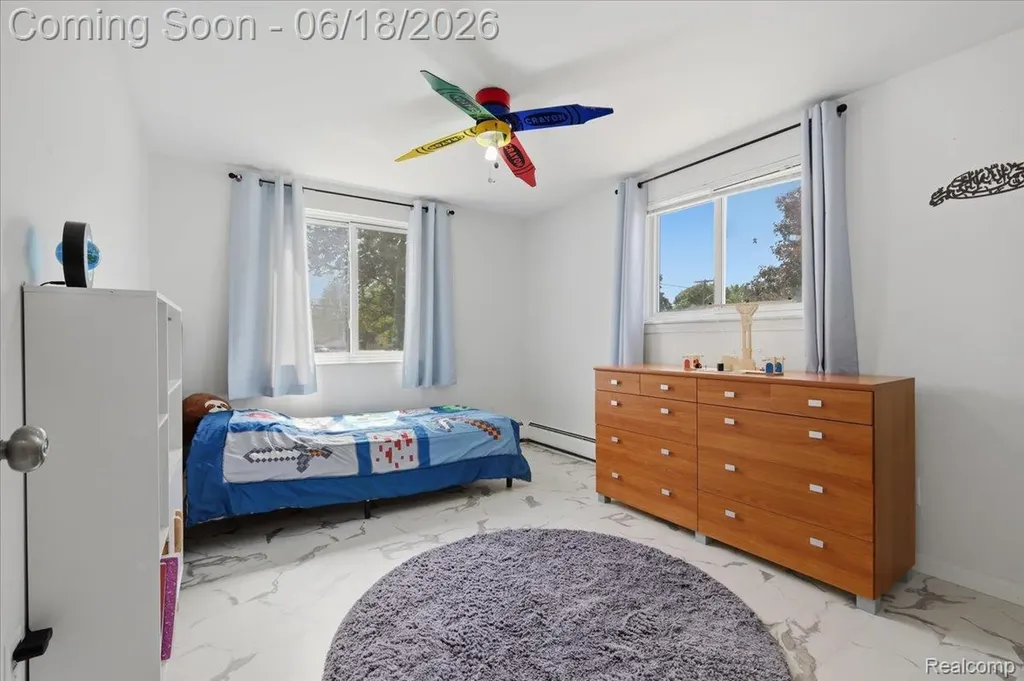 13575 Mercedes Redford Charter Township MI 48239