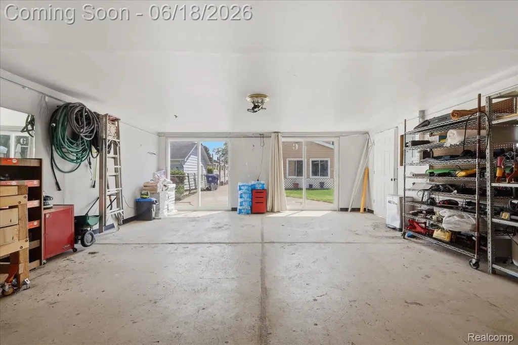 13575 Mercedes Redford Charter Township MI 48239