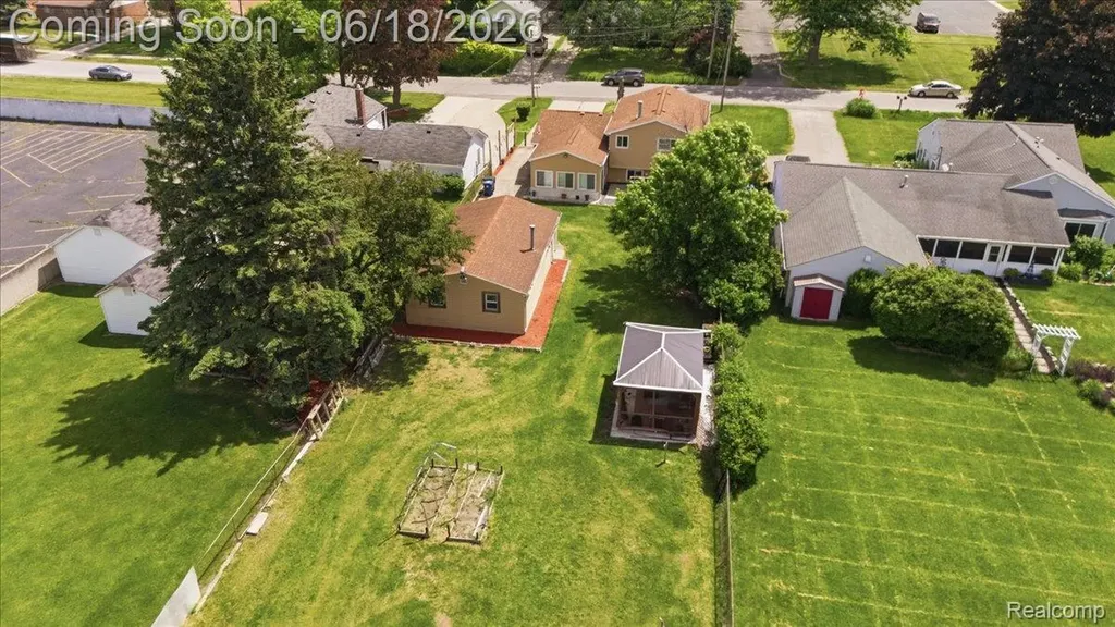 13575 Mercedes Redford Charter Township MI 48239