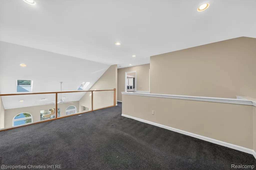 237 Winslow Circle Commerce Charter Township MI 48390