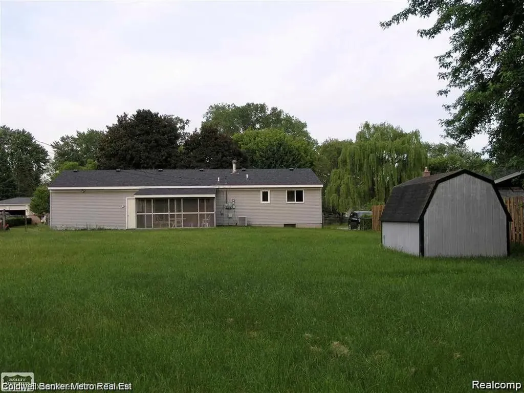 45367 Gable Inn Street Shelby Charter Township MI 48317