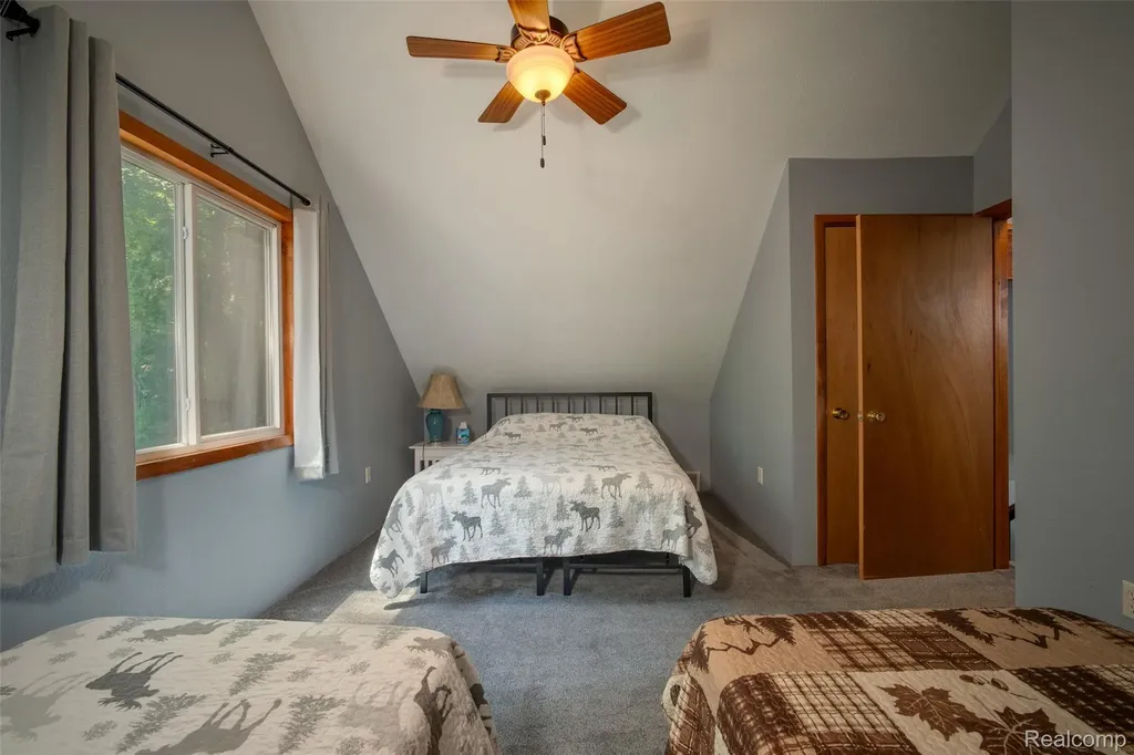 6954 Aarwood Trail NW Clearwater Township MI 49676