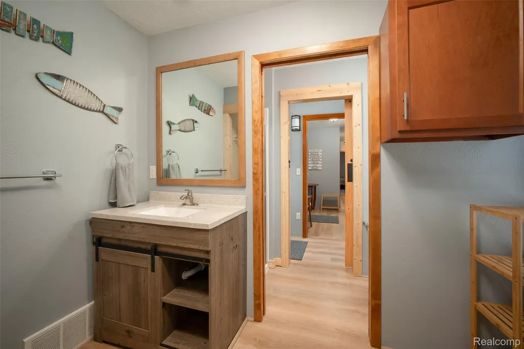 6954 Aarwood Trail NW Clearwater Township MI 49676