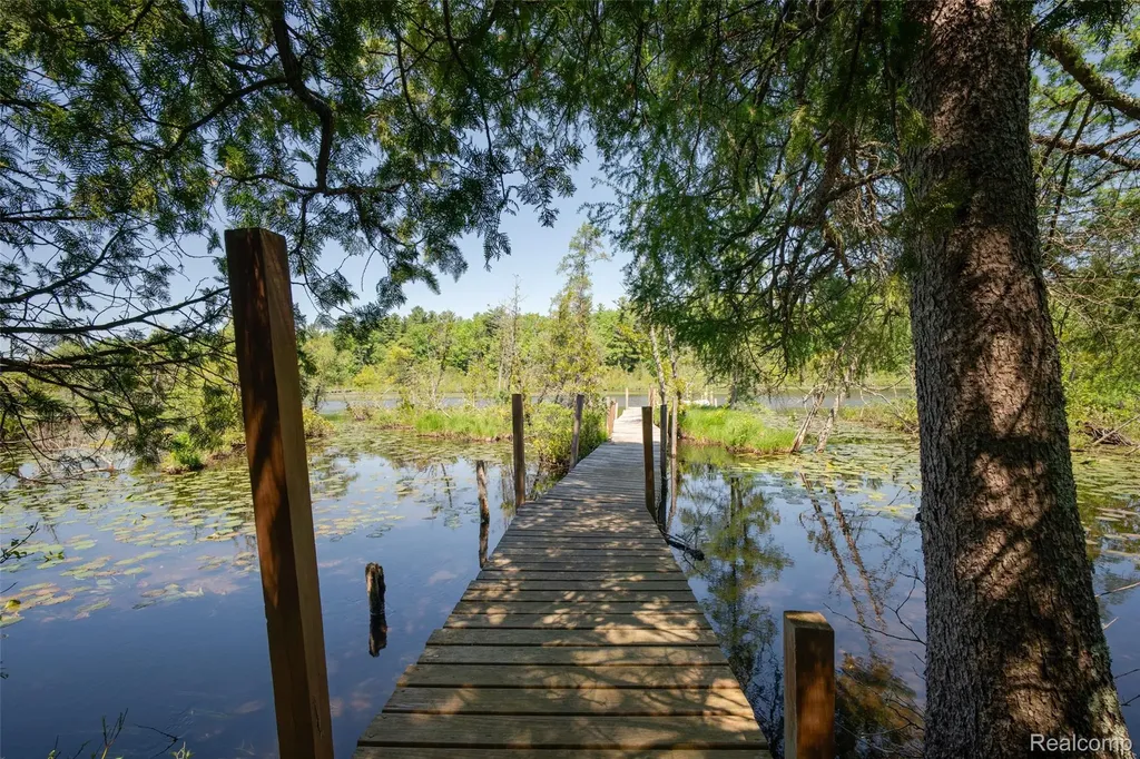 6954 Aarwood Trail NW Clearwater Township MI 49676