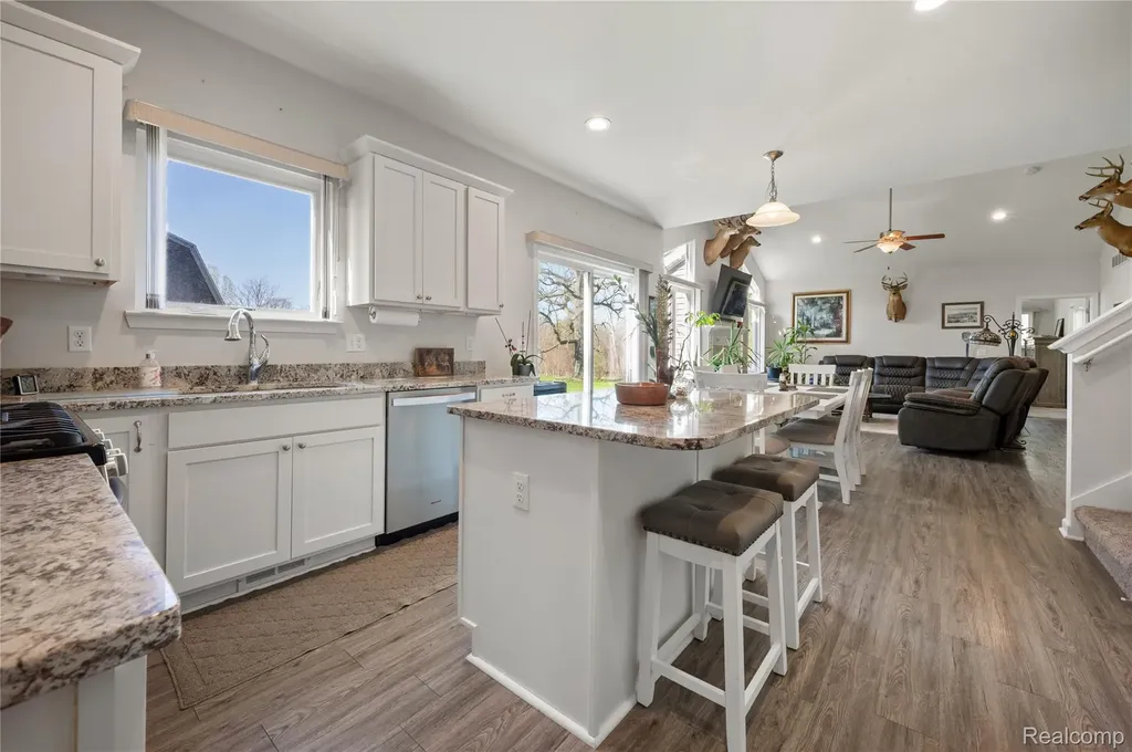 5785 Layton Road Howell Township MI 48836