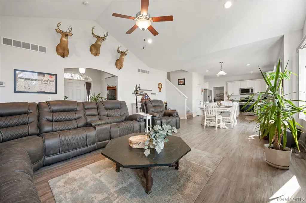 5785 Layton Road Howell Township MI 48836