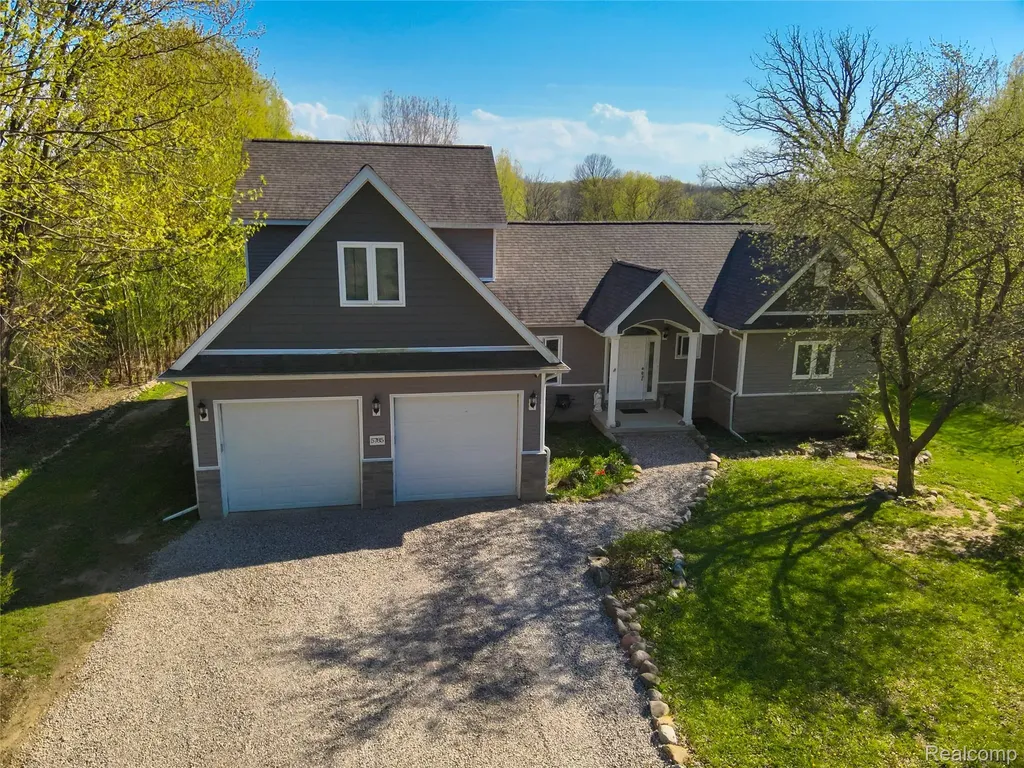 5785 Layton Road Howell Township MI 48836