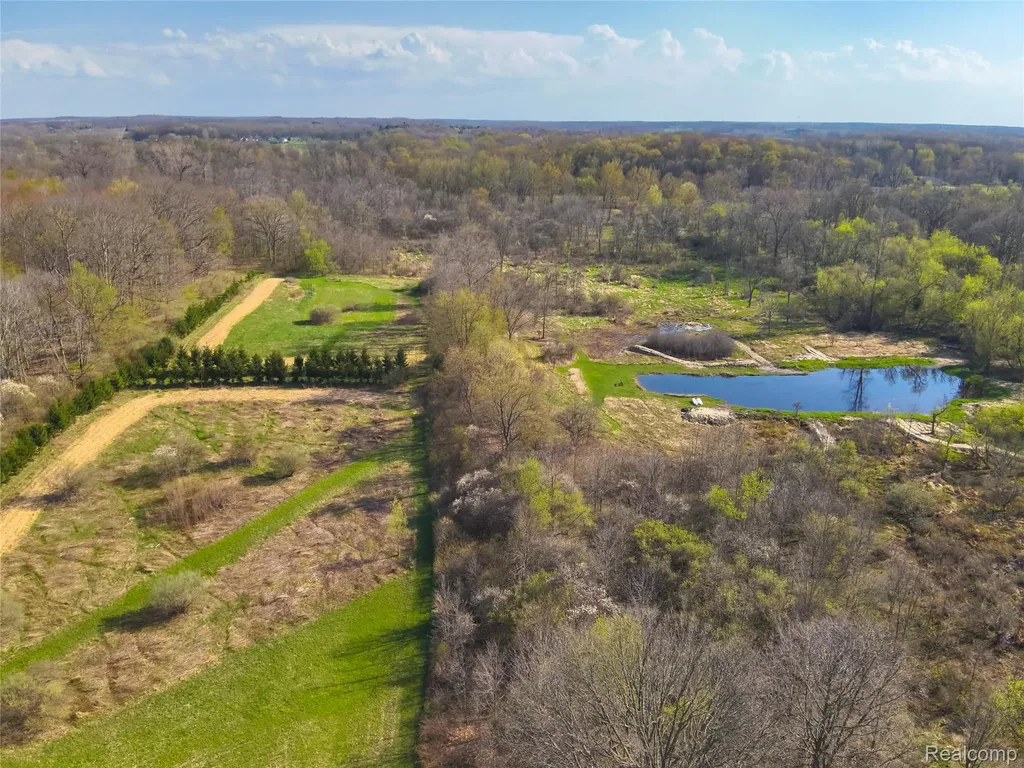 5785 Layton Road Howell Township MI 48836