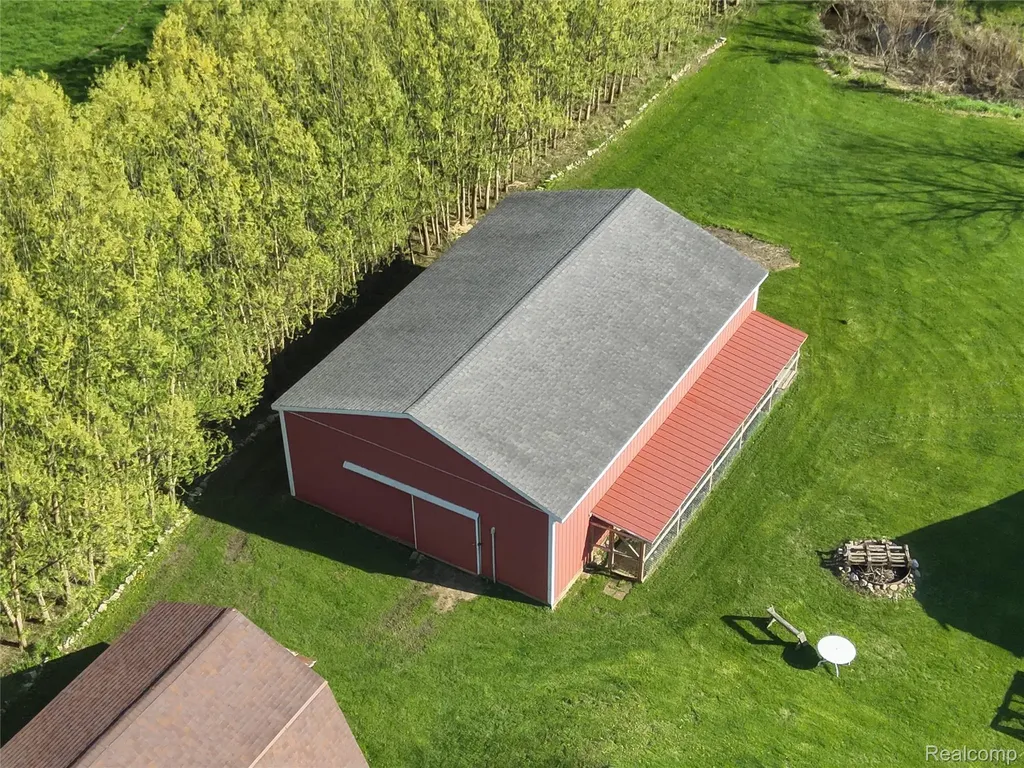 5785 Layton Road Howell Township MI 48836