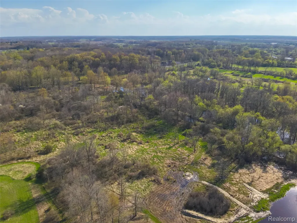 5785 Layton Road Howell Township MI 48836