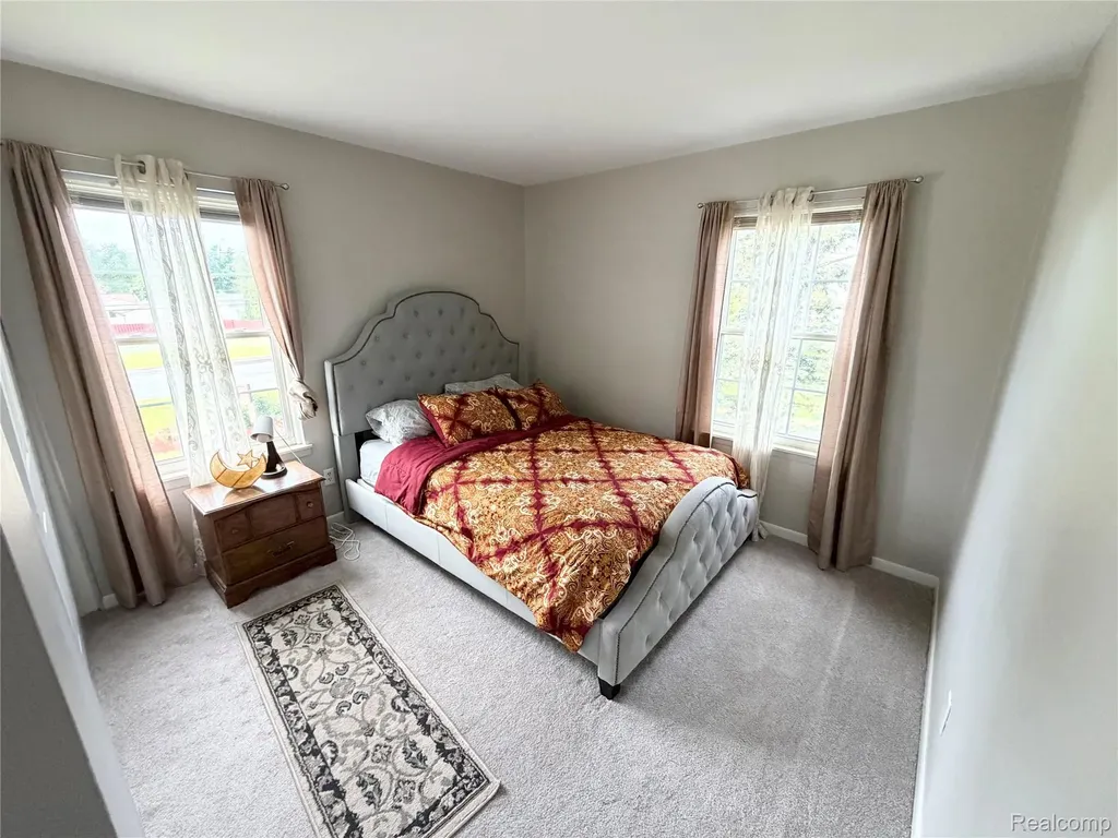 8542 Spinnaker Way Ypsilanti Charter Township MI 48197