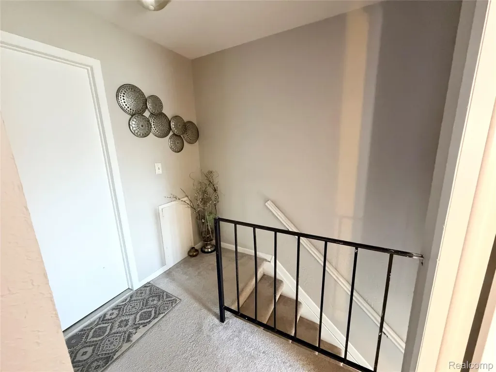 8542 Spinnaker Way Ypsilanti Charter Township MI 48197