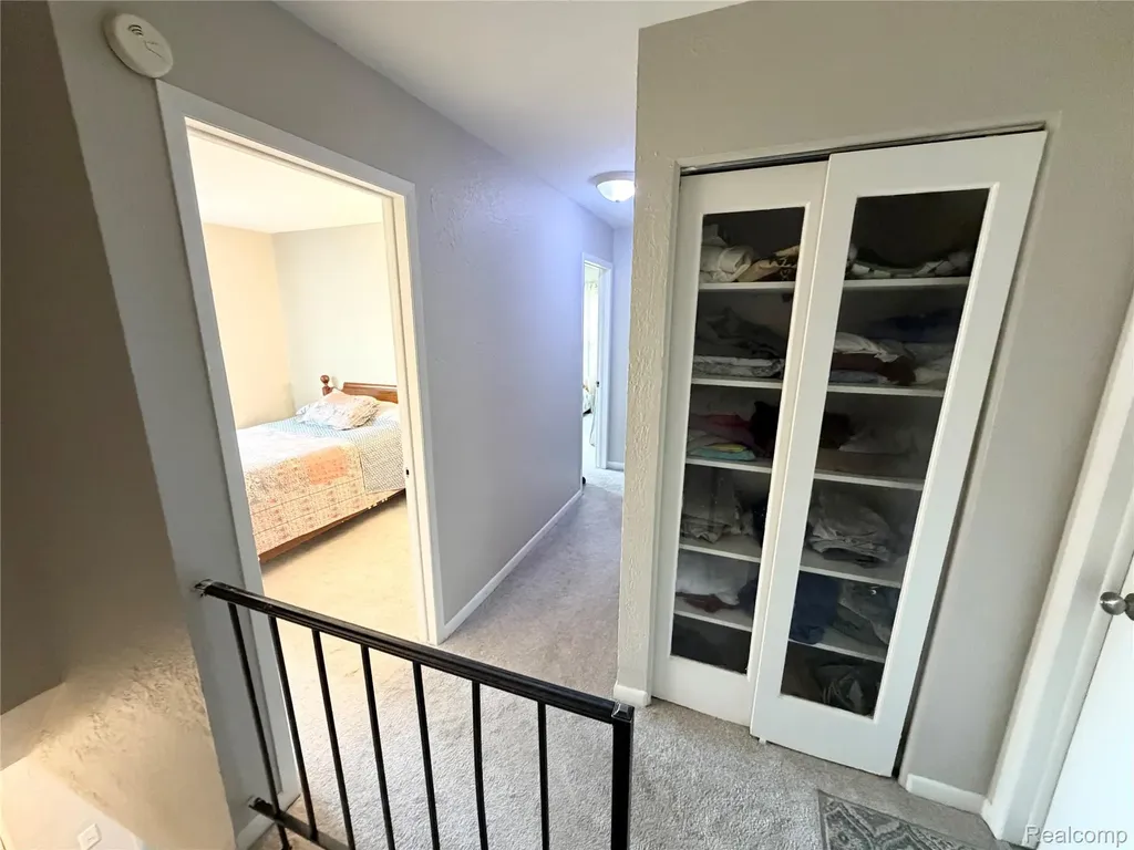 8542 Spinnaker Way Ypsilanti Charter Township MI 48197