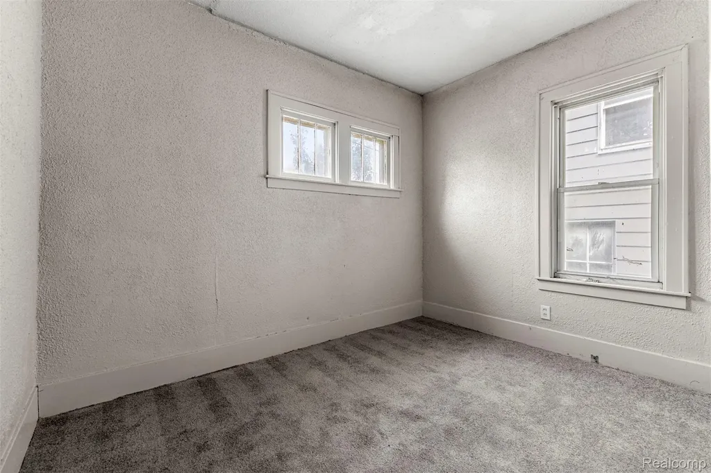 32 W Woodward Street Ecorse City MI 48229