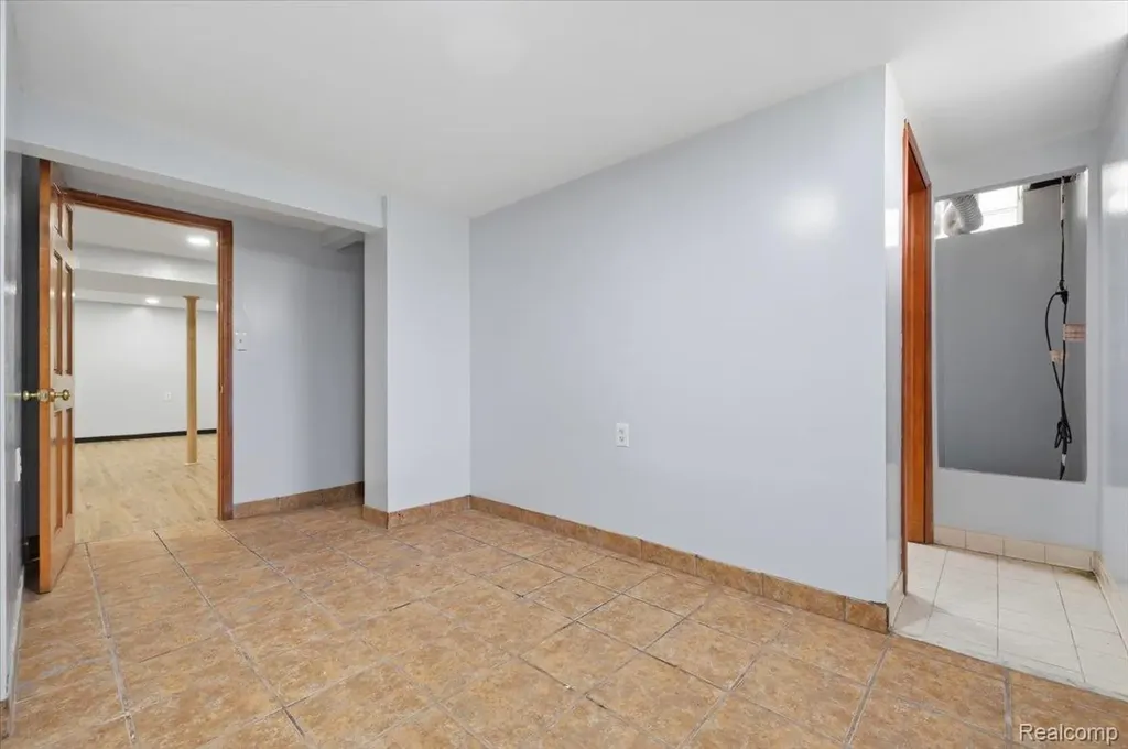 33058 Ione Drive Sterling Heights City MI 48310