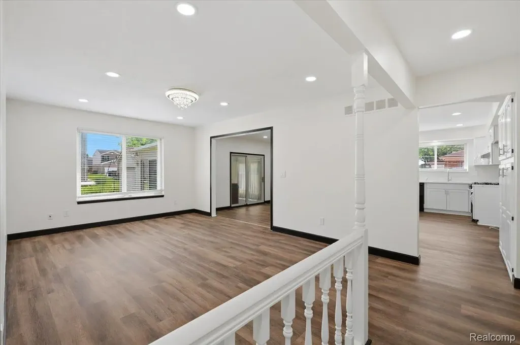 33058 Ione Drive Sterling Heights City MI 48310