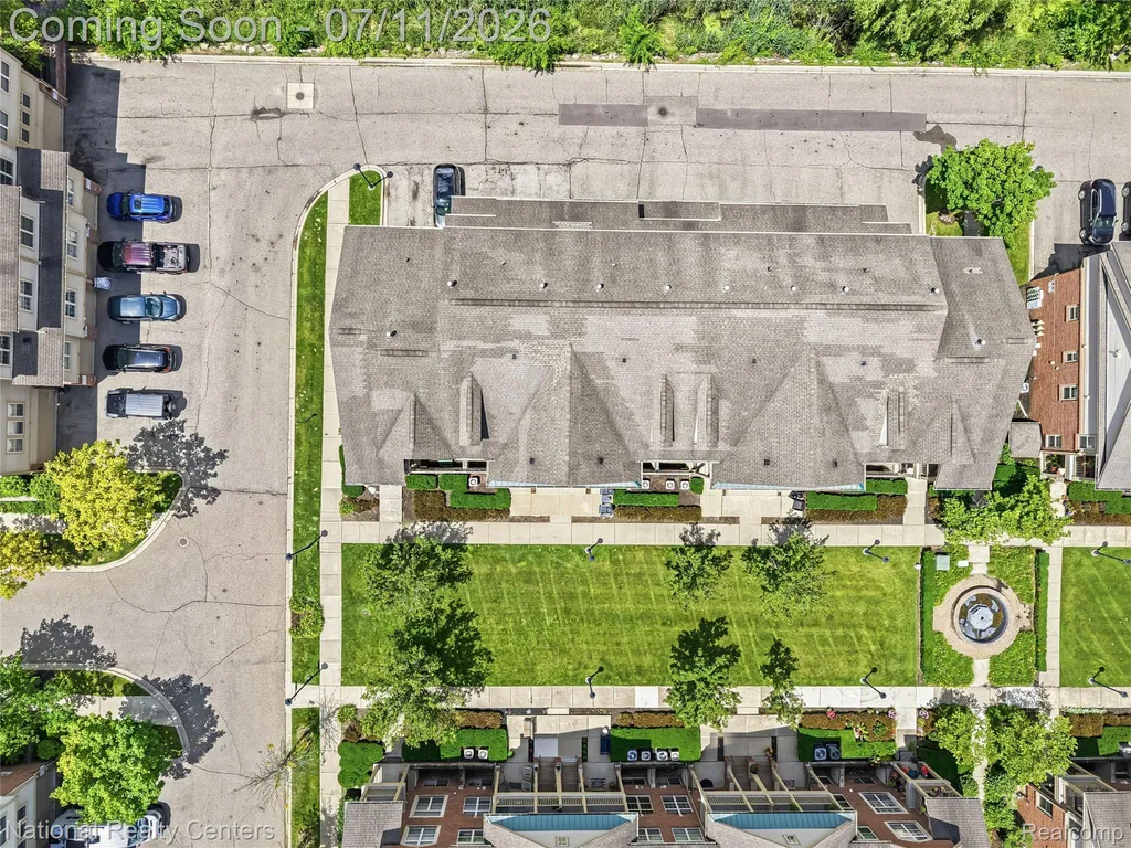 128 Sandy Lane Walled Lake City MI 48390