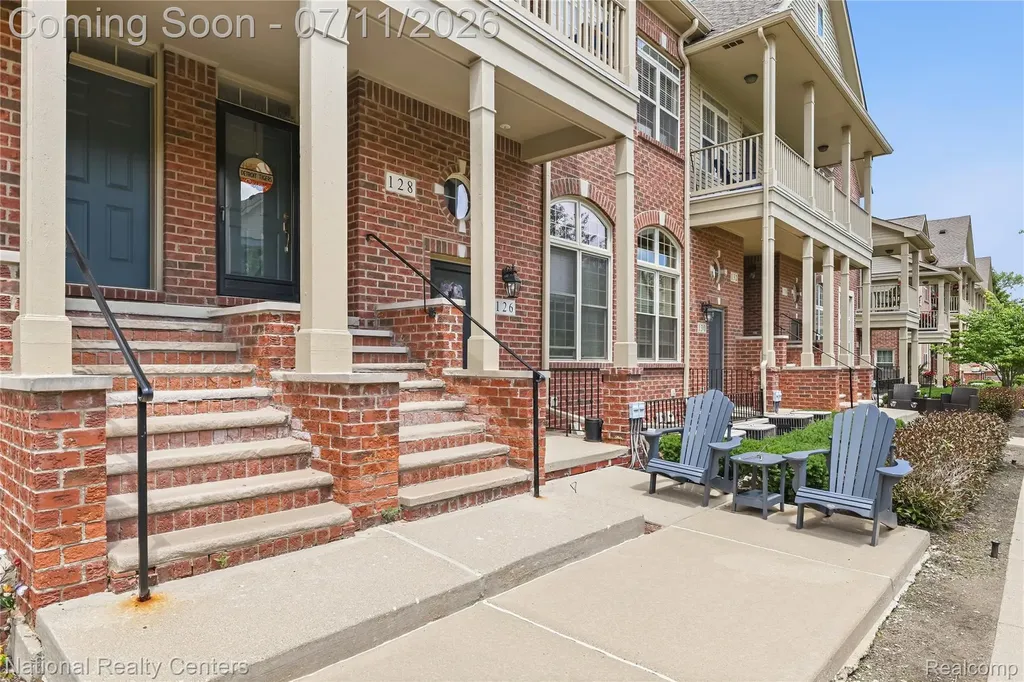 128 Sandy Lane Walled Lake City MI 48390