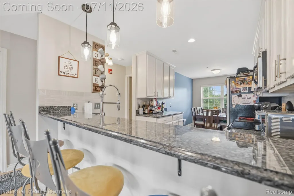 128 Sandy Lane Walled Lake City MI 48390