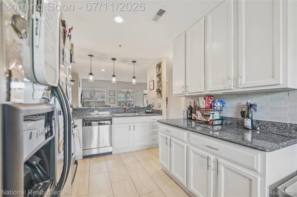128 Sandy Lane Walled Lake City MI 48390