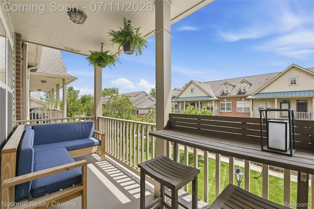 128 Sandy Lane Walled Lake City MI 48390