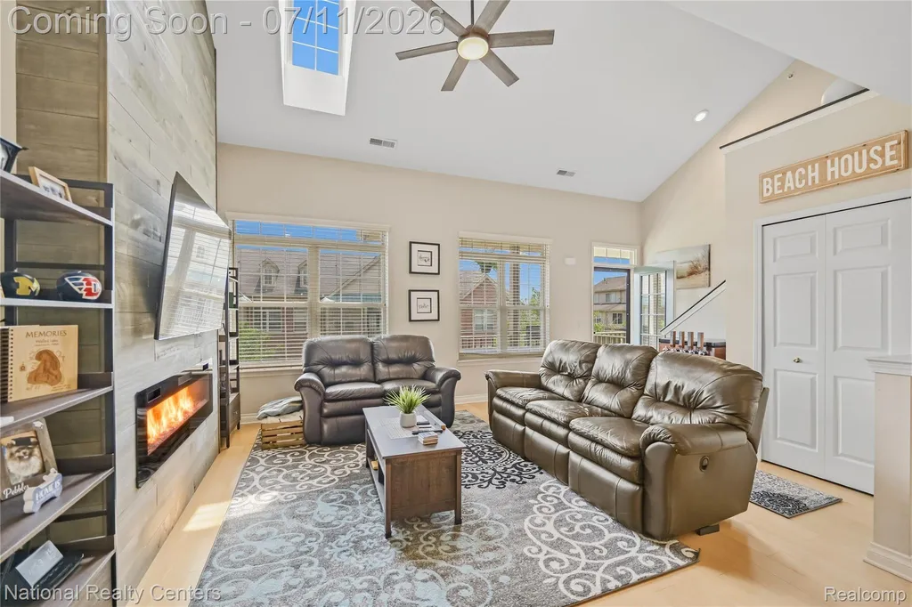 128 Sandy Lane Walled Lake City MI 48390