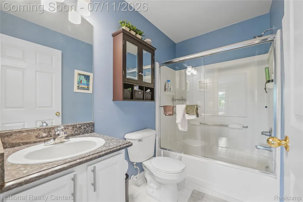 128 Sandy Lane Walled Lake City MI 48390