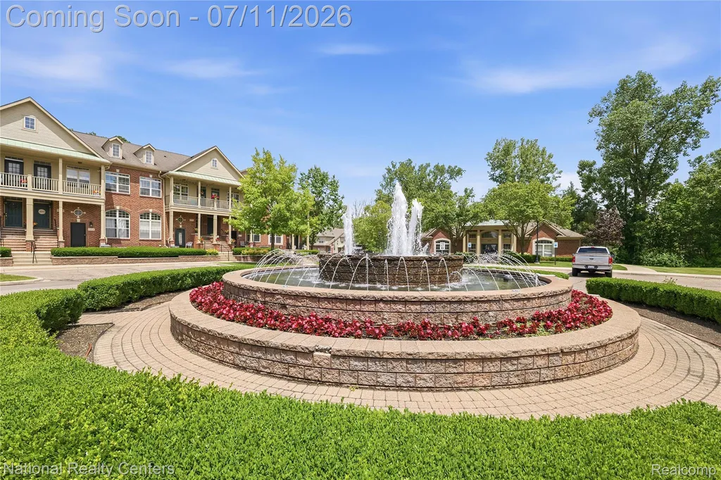 128 Sandy Lane Walled Lake City MI 48390