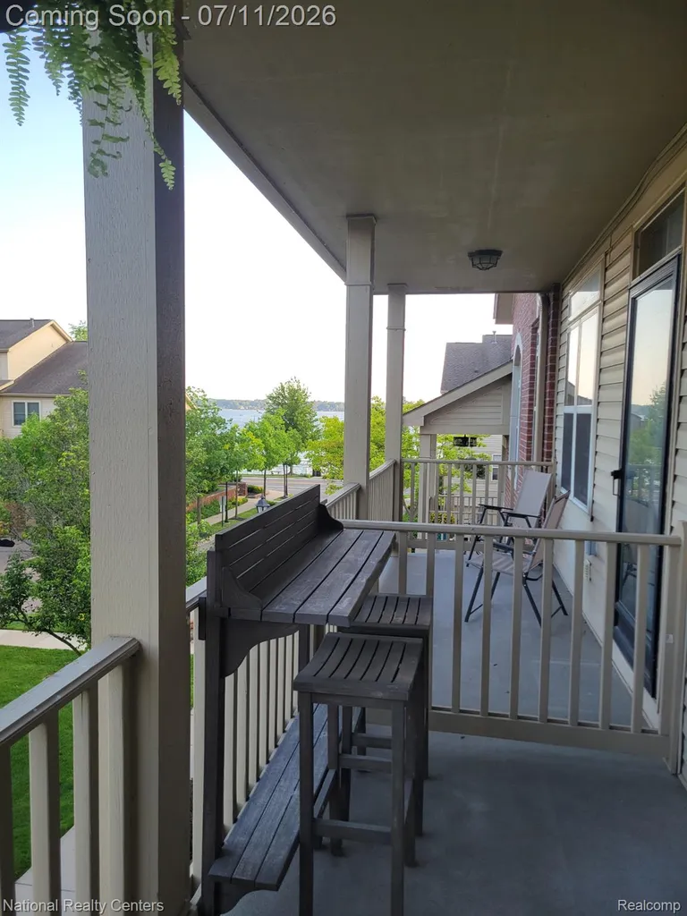 128 Sandy Lane Walled Lake City MI 48390