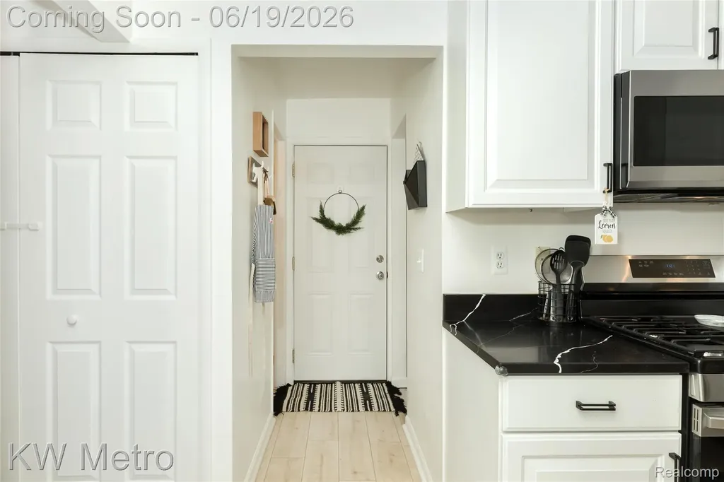 839 Dressler Lane Rochester Hills City MI 48307