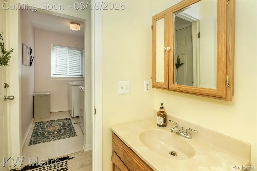 839 Dressler Lane Rochester Hills City MI 48307