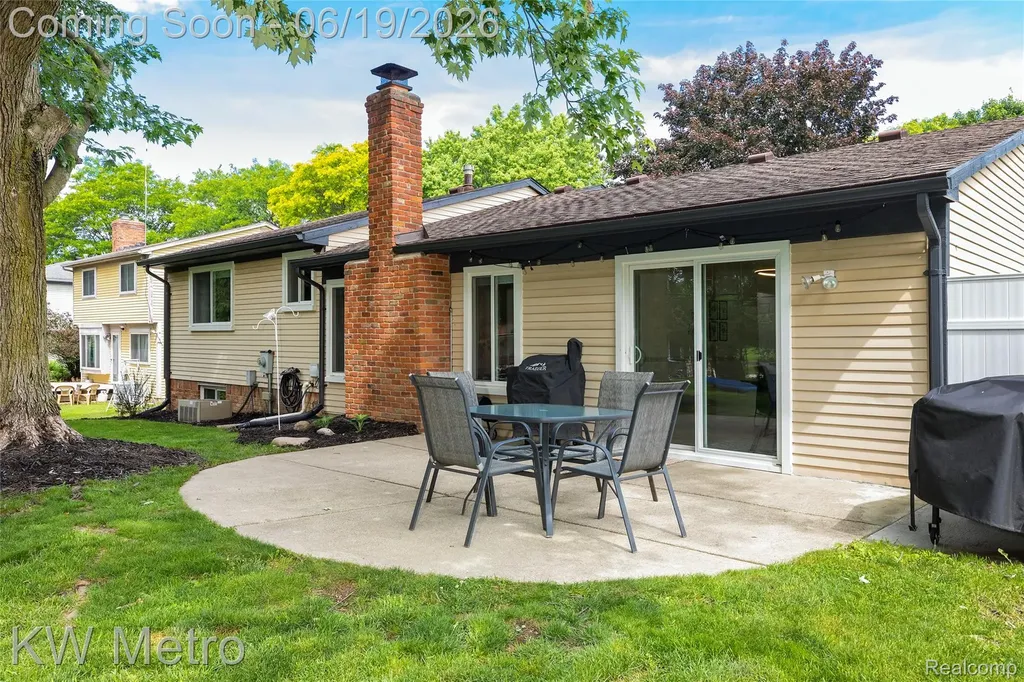 839 Dressler Lane Rochester Hills City MI 48307