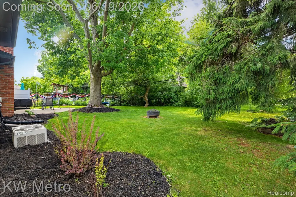 839 Dressler Lane Rochester Hills City MI 48307