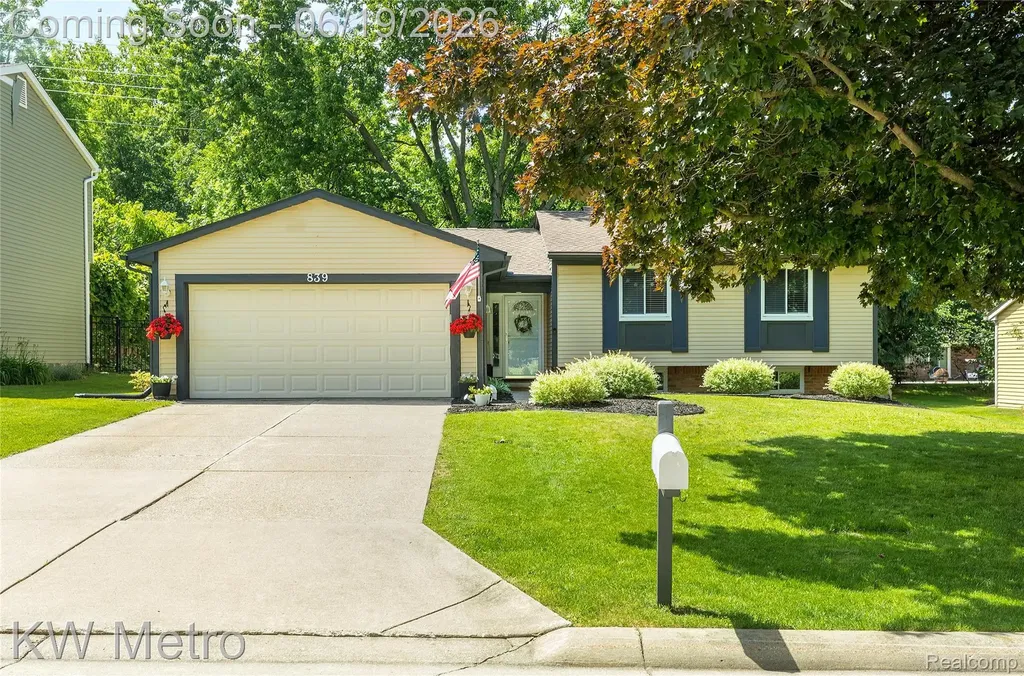 839 Dressler Lane Rochester Hills City MI 48307
