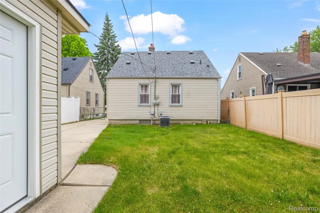 1946 Leblanc Street Lincoln Park City MI 48146