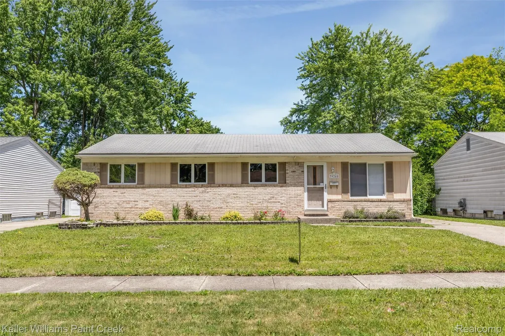 39240 Nottingham Street Westland City MI 48186
