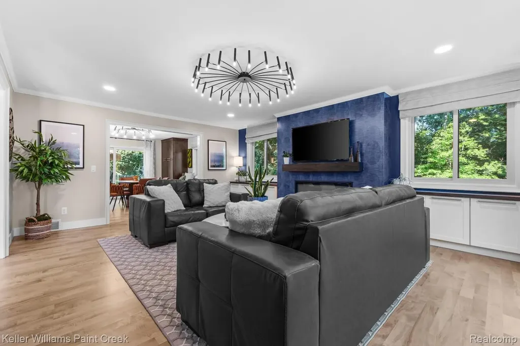 5800 Lockwood Drive Washington Township MI 48094