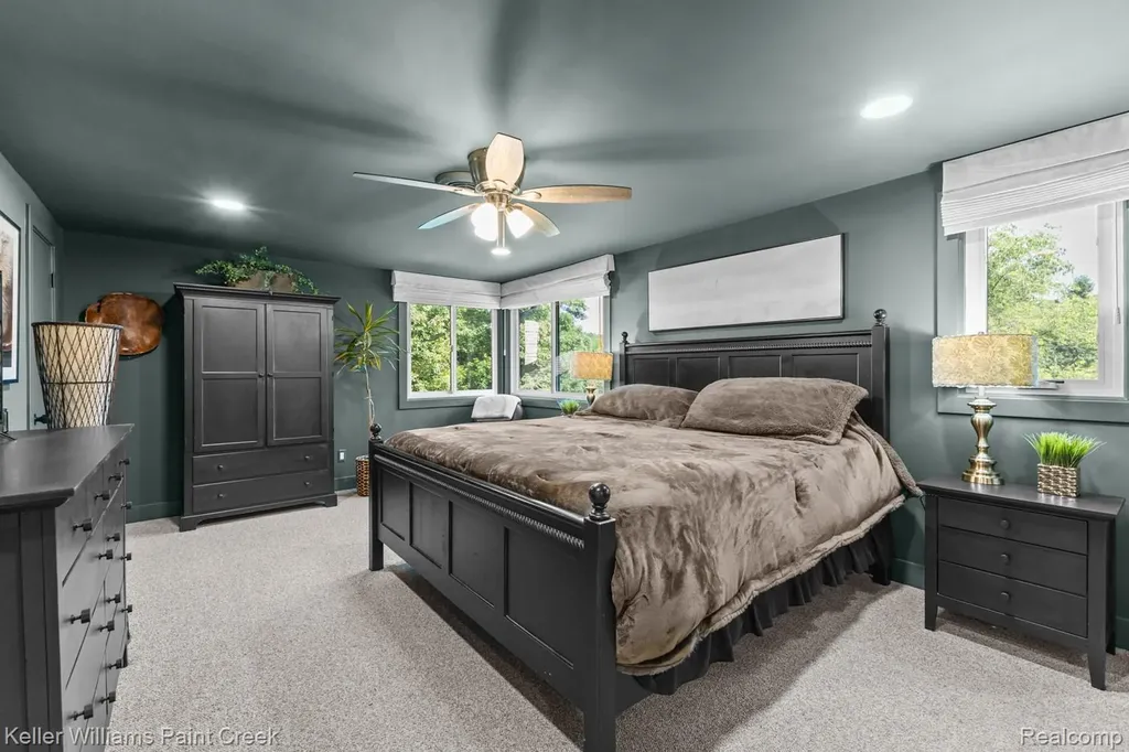 5800 Lockwood Drive Washington Township MI 48094