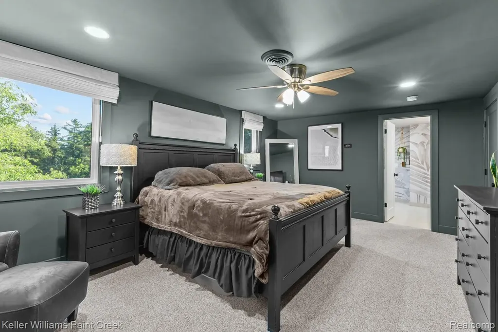 5800 Lockwood Drive Washington Township MI 48094