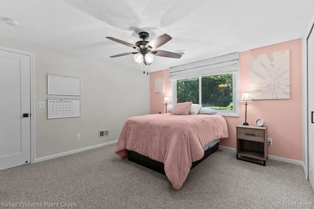 5800 Lockwood Drive Washington Township MI 48094