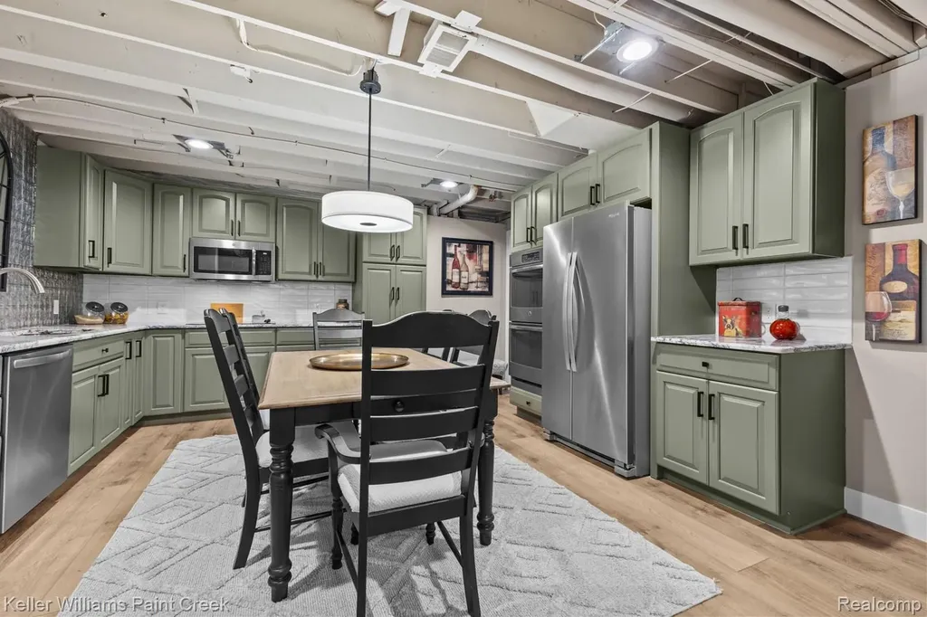 5800 Lockwood Drive Washington Township MI 48094