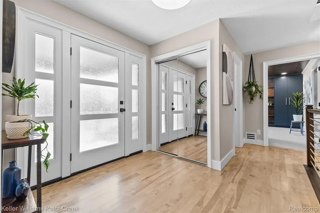 5800 Lockwood Drive Washington Township MI 48094