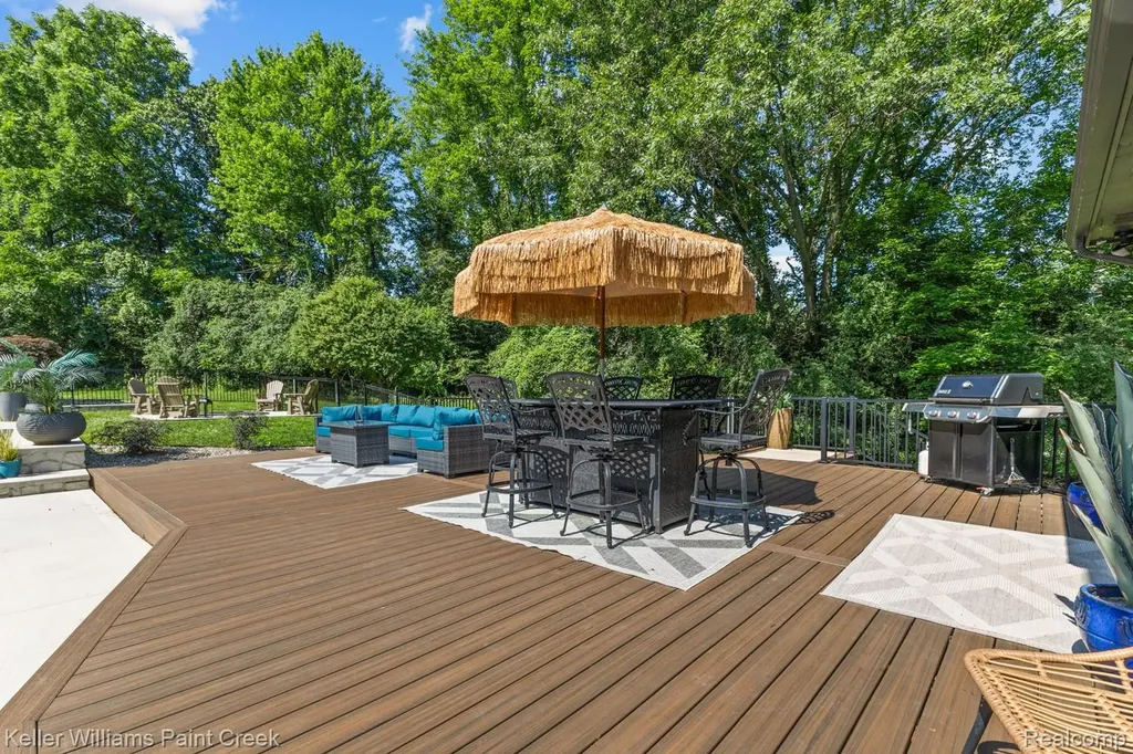 5800 Lockwood Drive Washington Township MI 48094