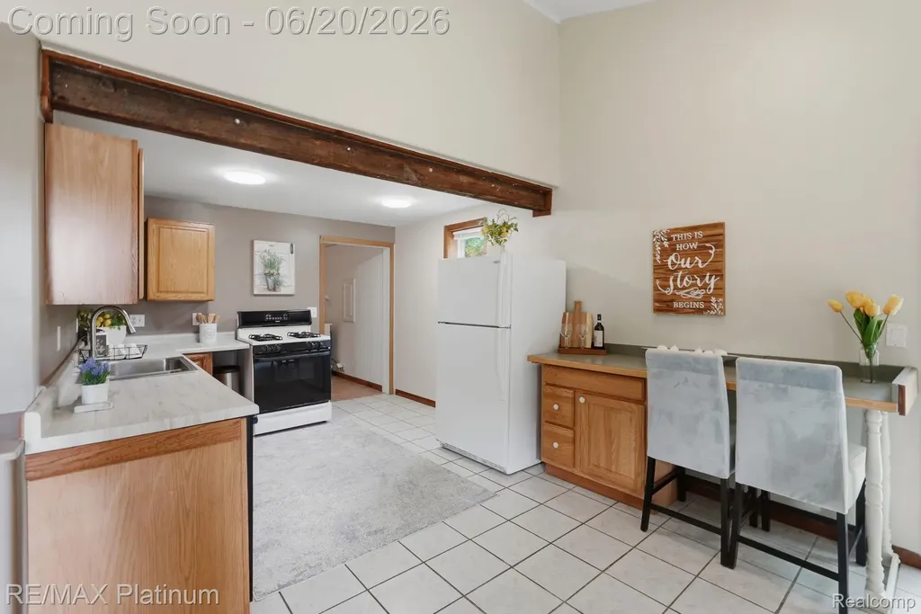 15921 W M 36 Pinckney Village MI 48169