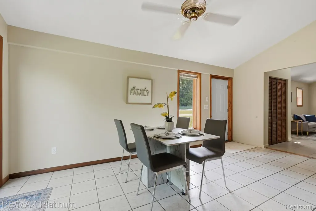 15921 W M 36 Putnam Township MI 48169