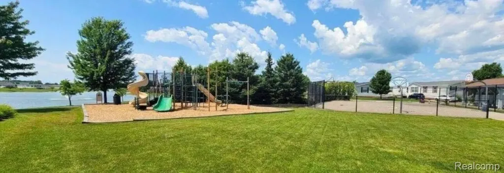 37886 Wolcott Lane New Haven Village MI 48048