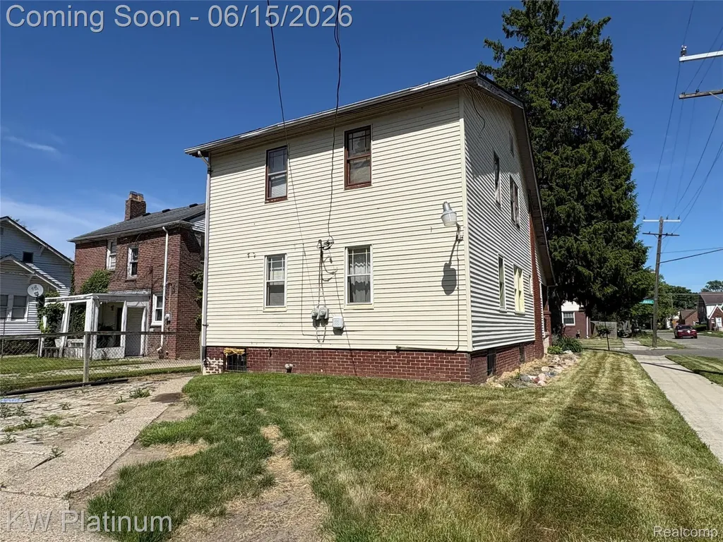 15803 Biltmore Street Detroit City MI 48227