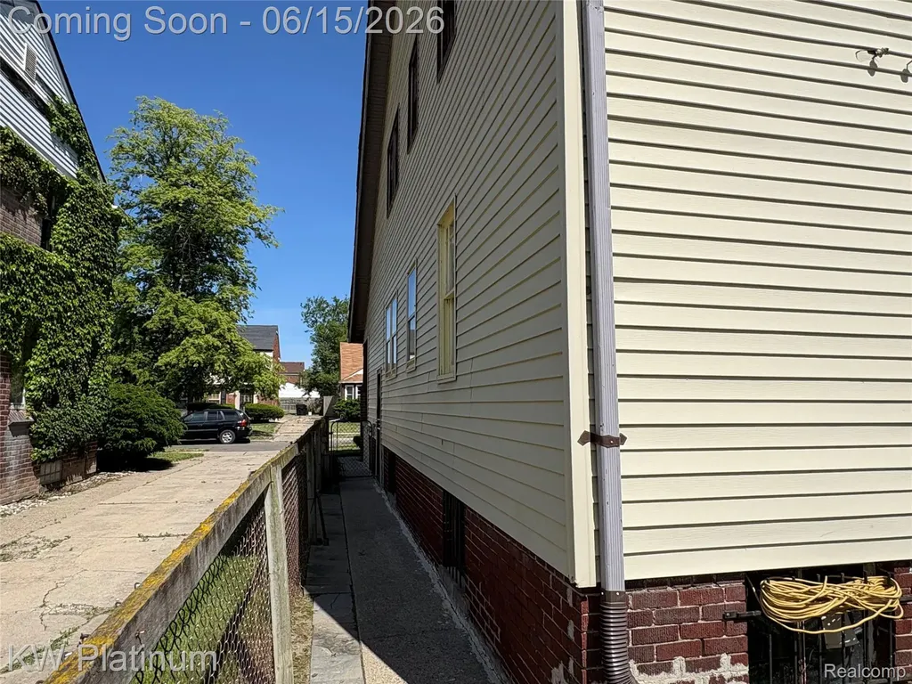 15803 Biltmore Street Detroit City MI 48227